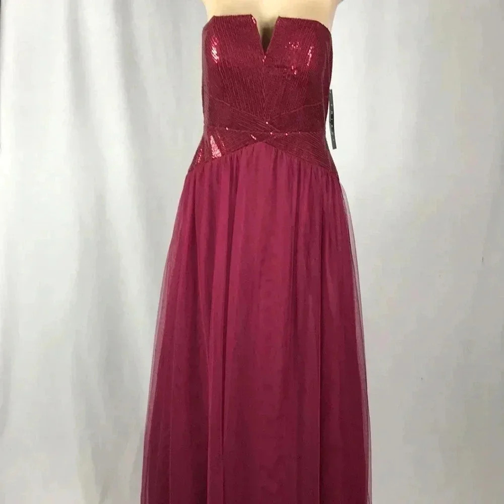Trixxi Size 11 Burgundy Strapless Sequence Evening Gown. New With Tags.